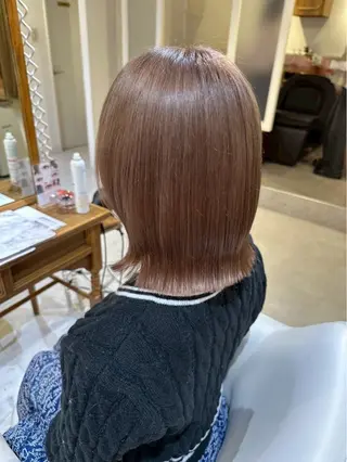 ショート カラー 中山 知優のヘアスタイル