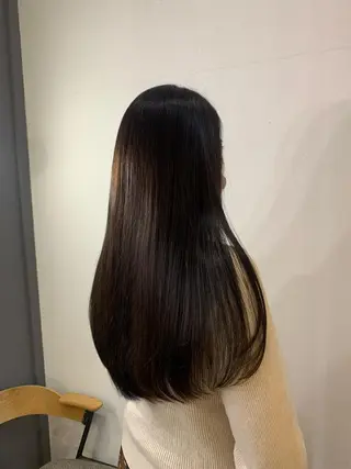 ロング 小西 美帆のヘアスタイル