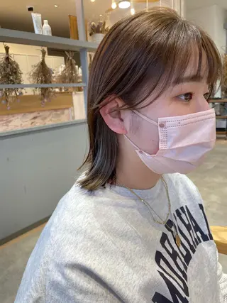 カラー 比嘉 千咲のヘアスタイル