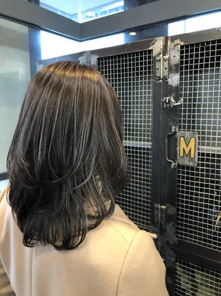 ミディアム カラー 山本 琴乃🦭のヘアスタイル