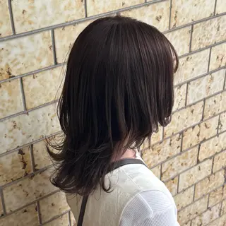 ミディアム 田畑 真夢のヘアスタイル