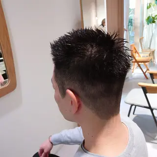 ショート ナカヤマ ヒロトのヘアスタイル