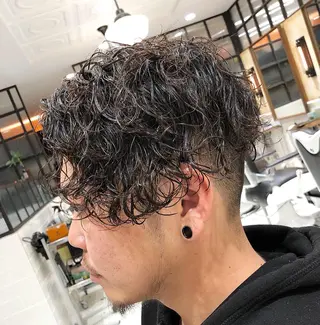ショート パーマ メンズ カット無料/髪質改善 髪質根本改善/艶髪のヘアスタイル
