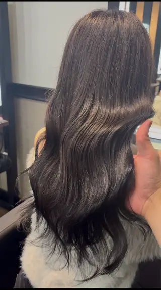 ロング カラー 神谷勇太/ ブリーチ艶カラーのヘアスタイル
