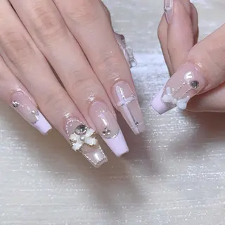 ネイル LUMINA NAYAのネイルデザイン