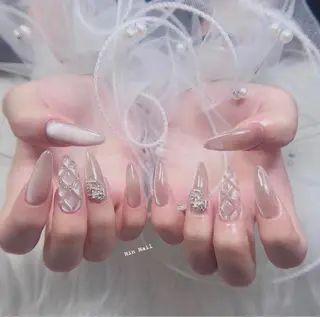 ネイル Hin Nailのネイルデザイン