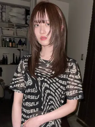 ロング 原田 朱里のヘアスタイル