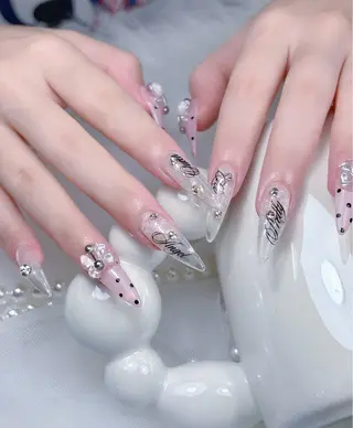 ネイル Sully Nail  Labのネイルデザイン