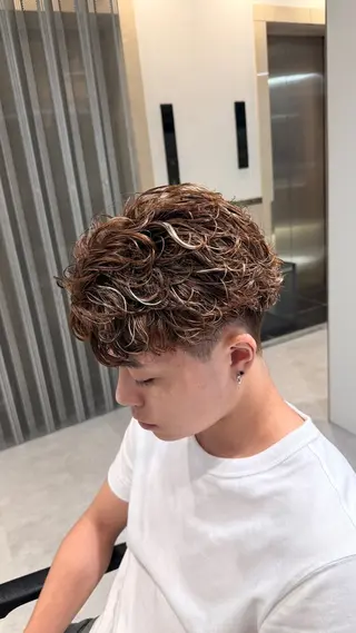 ショート カラー パーマ メンズ fifth 堀内新史のヘアスタイル