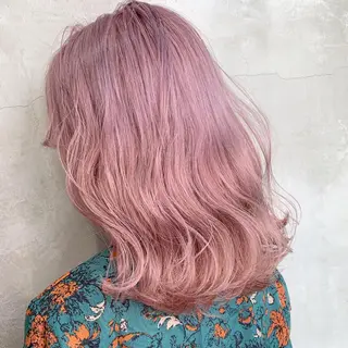 ミディアム カラー ヘアアレンジ ブリーチダブルカラー 元町三宮/三ノ宮のヘアスタイル