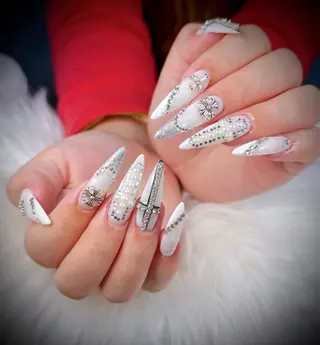 ネイル RuBy Nail93のネイルデザイン