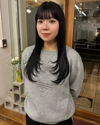 カラー たけかわ みちのヘアスタイル
