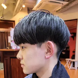 メンズ 特殊パーマ 片山恭兵のヘアスタイル