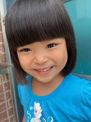 ショート カラー 久木原 ゆりのヘアスタイル