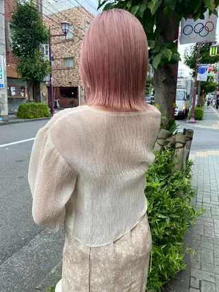 ミディアム カラー 顔周りレイヤーカット ブリーチminamiのヘアスタイル