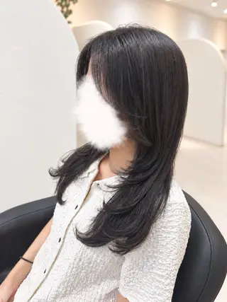 ミディアム Emuest心斎橋 SAKIのヘアスタイル