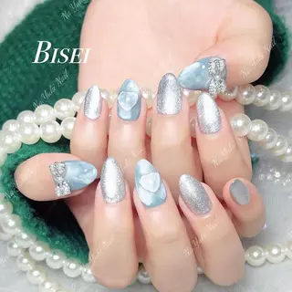 ネイル 🦋 Queenieのネイルデザイン
