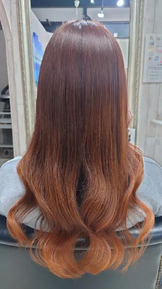ロング 山崎 恵理香のヘアスタイル