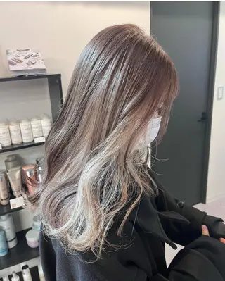 カラー セミロング 💎エクステ専門店 BIZE梅田🇰🇷のヘアスタイル