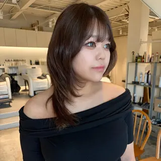 ロング カラー 周東 芽依のヘアスタイル