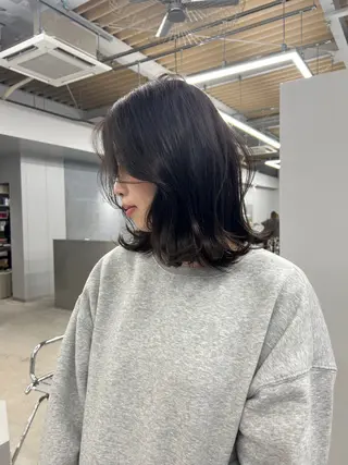 カラー 川﨑 晴菜のヘアスタイル