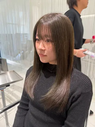 セミロング 村泉 心のヘアスタイル