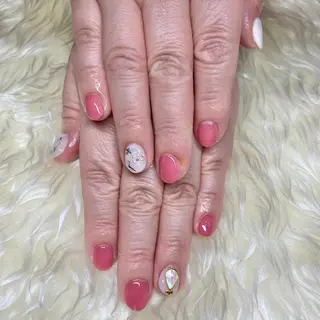 ネイル Nail&eye Belire 新宿のネイルデザイン