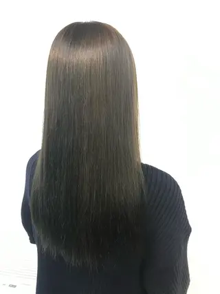 ロング i sのヘアスタイル