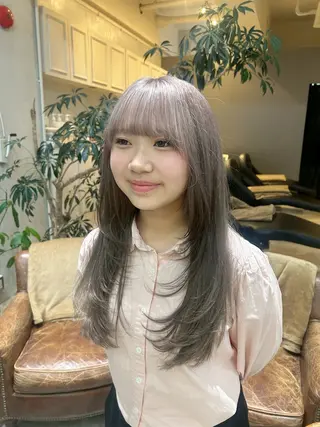ロング カラー 髪質改善×ハイトーン レイヤー天神美容室のヘアスタイル