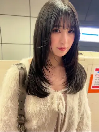 ロング ◎ブリーチ・レイヤー 特化TOSHIKI◎のヘアスタイル