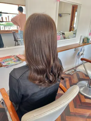 ミディアム カラー Kazaoka Saraのヘアスタイル