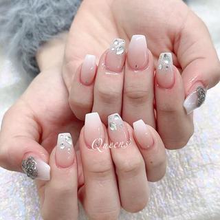 ネイル Queens テイのネイルデザイン