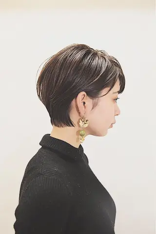 ショート カラー ハイトーン/レイヤー /ウルフ⭐️永田⭐️のヘアスタイル