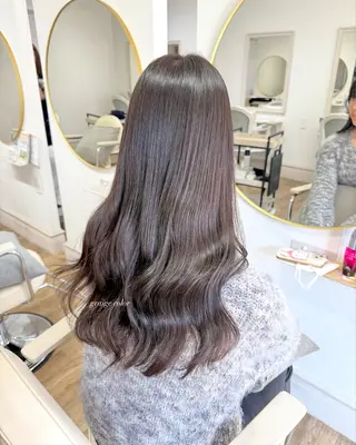 ロング カラー Risa🐈⬛/ グレージュ/透明感のヘアスタイル