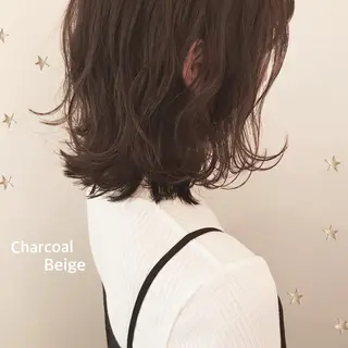 ミディアム カラー 市川 千夏のヘアスタイル