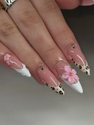 ネイル Dyo Nail_Royalのネイルデザイン