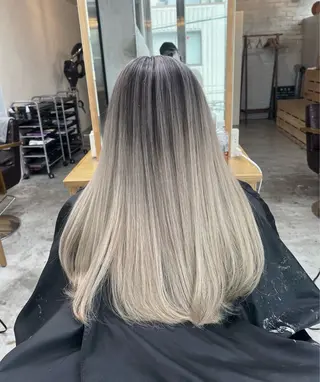 セミロング カラー 指名数No.1 /NAOYAのヘアスタイル