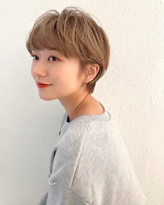 ショート 透明感カラー/ レイヤー/のりとみのヘアスタイル