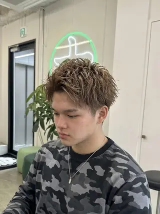 ショート カラー キッズ 浅草駅徒歩8分/メ ンズ特化/久保 歩夢のヘアスタイル