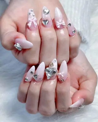 ネイル Hin Hana Nailのネイルデザイン