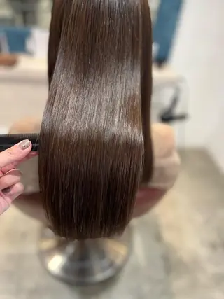 ロング 長谷川 麻衣子のヘアスタイル