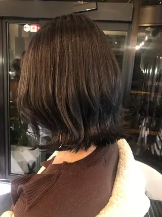 ミディアム カラー 貴方に似合うを見つけ ます🌱市川リョウカのヘアスタイル