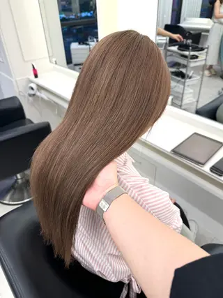 ロング カラー NANO／ ブリーチ×レイヤーのヘアスタイル