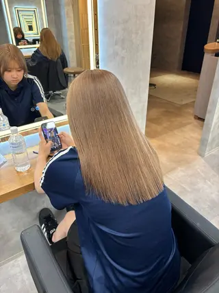 ロング カラー パーマ ヘアアレンジ 透明感ブリーチカラー 🌈TOMOHIROのヘアスタイル