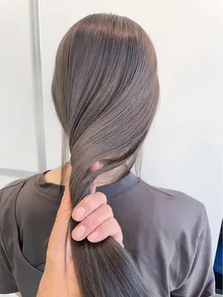 ロング カラー ダブルカラーが得意 髙木千惺/大須のヘアスタイル