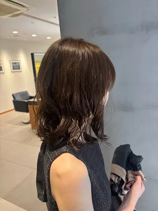 ミディアム KAREN（ému） 伏見/カットモデルのヘアスタイル