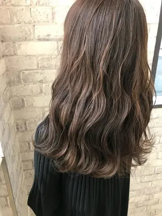 ロング カラー Oopsレイヤー 加藤澄都のヘアスタイル
