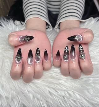 ネイル Rosy Nail Galleryのネイルデザイン