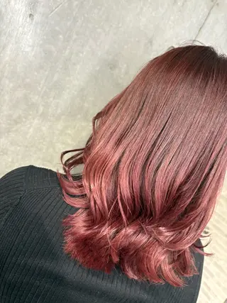 ミディアム Lilly 中谷友里のヘアスタイル