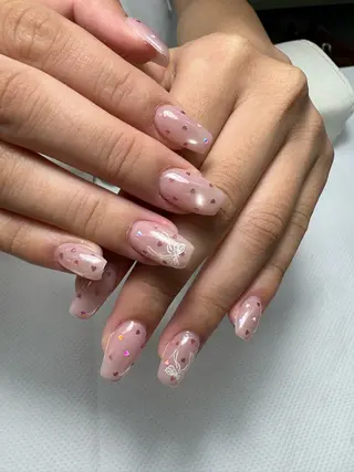 ネイル PEEKABOO京橋 HINA1級保持✨のネイルデザイン